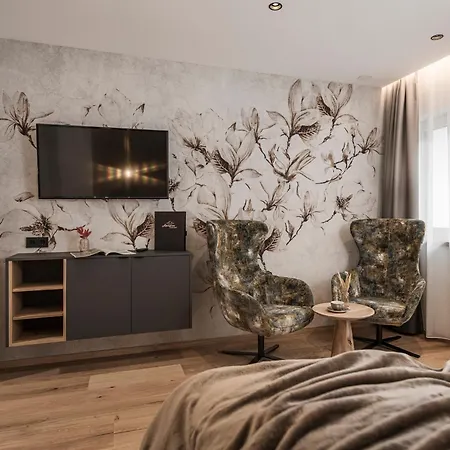 招待所 Alpengruss