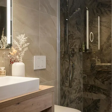 招待所 Alpengruss 3*