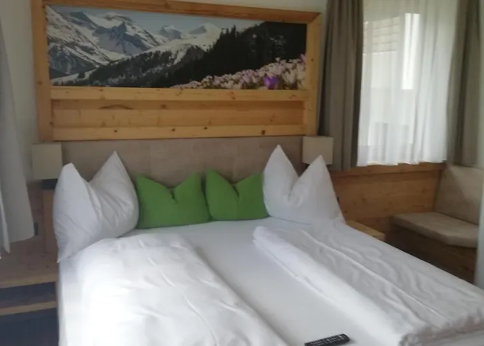 Alpengruss Casa de hóspedes Tux